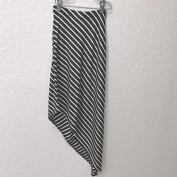 Gray & White Stripe Small Stretchy High Waist Asymmetrical Maxi Skirt Side Slit - Picture 4 of 4